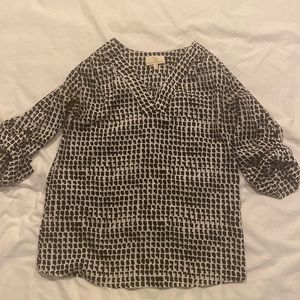 Black and White Blouse ⚫️⚪️